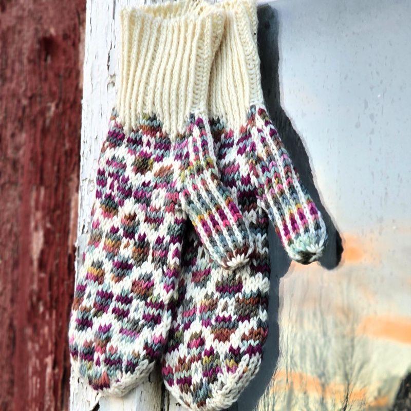 Bloom Mittens